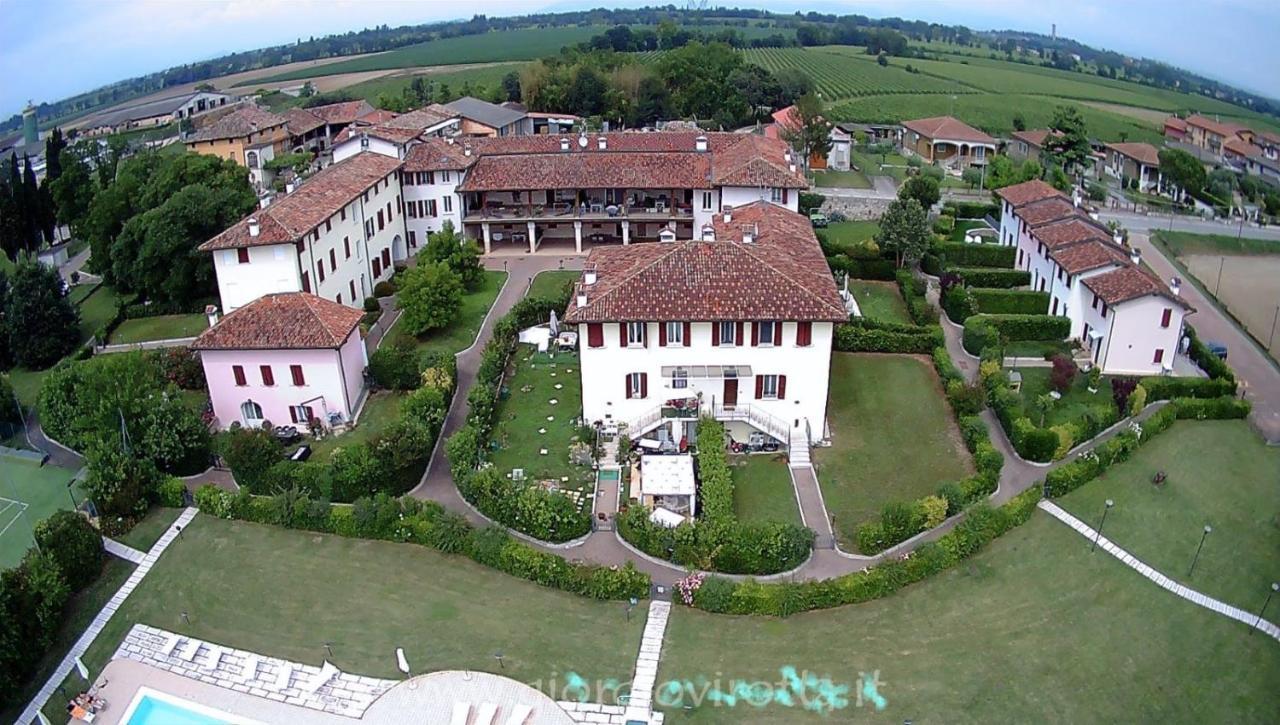100% Design Desenzano del Garda Exterior foto