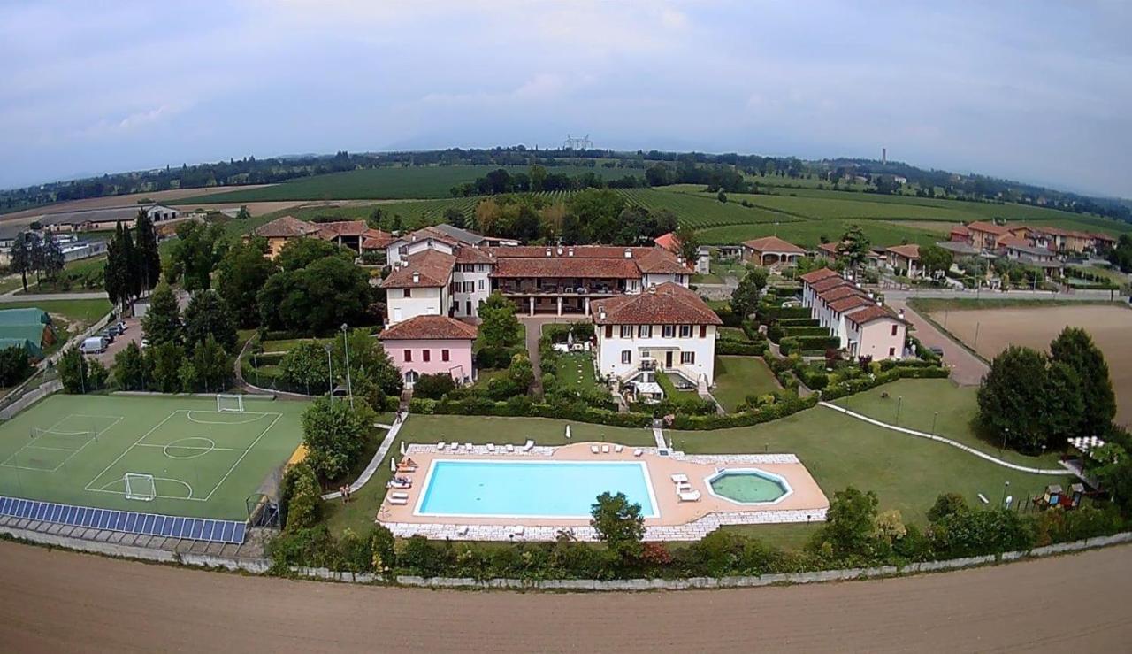100% Design Desenzano del Garda Exterior foto